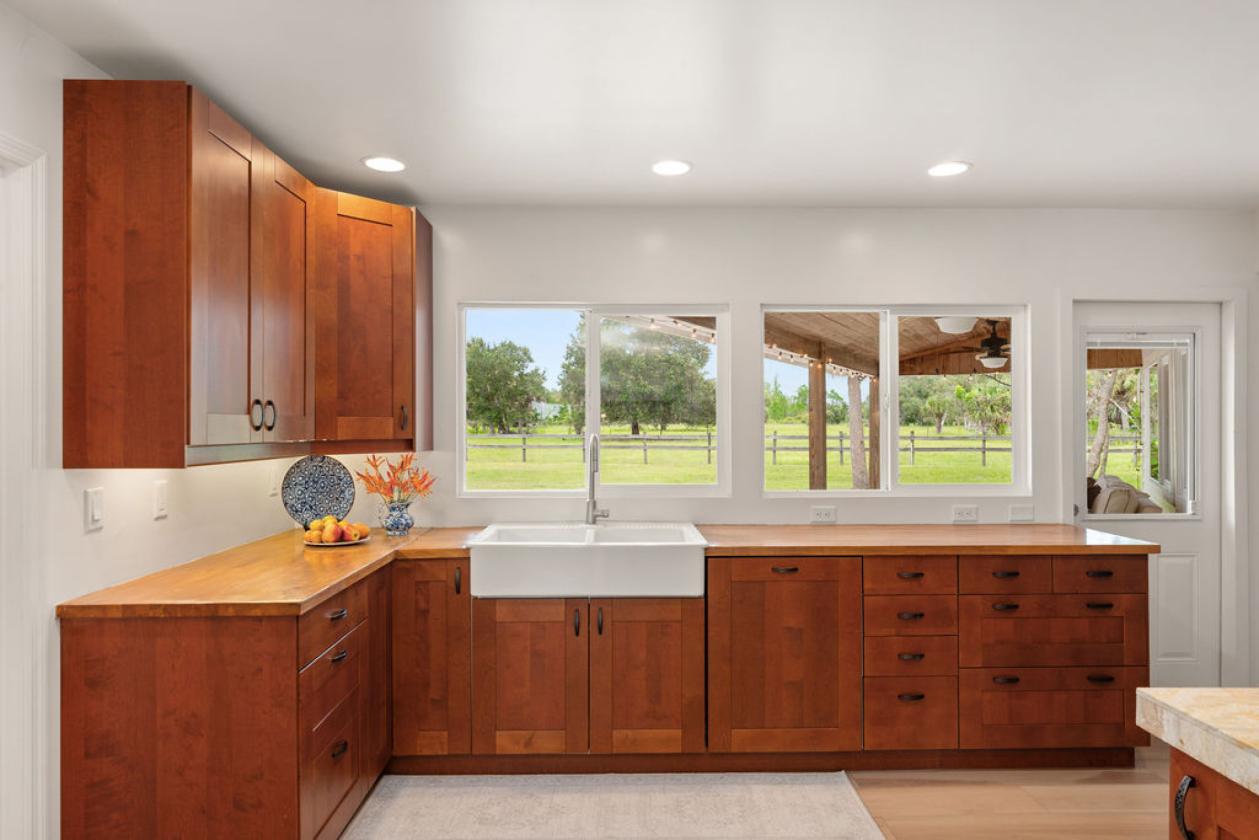 8 Acre Horse Property - photo 14