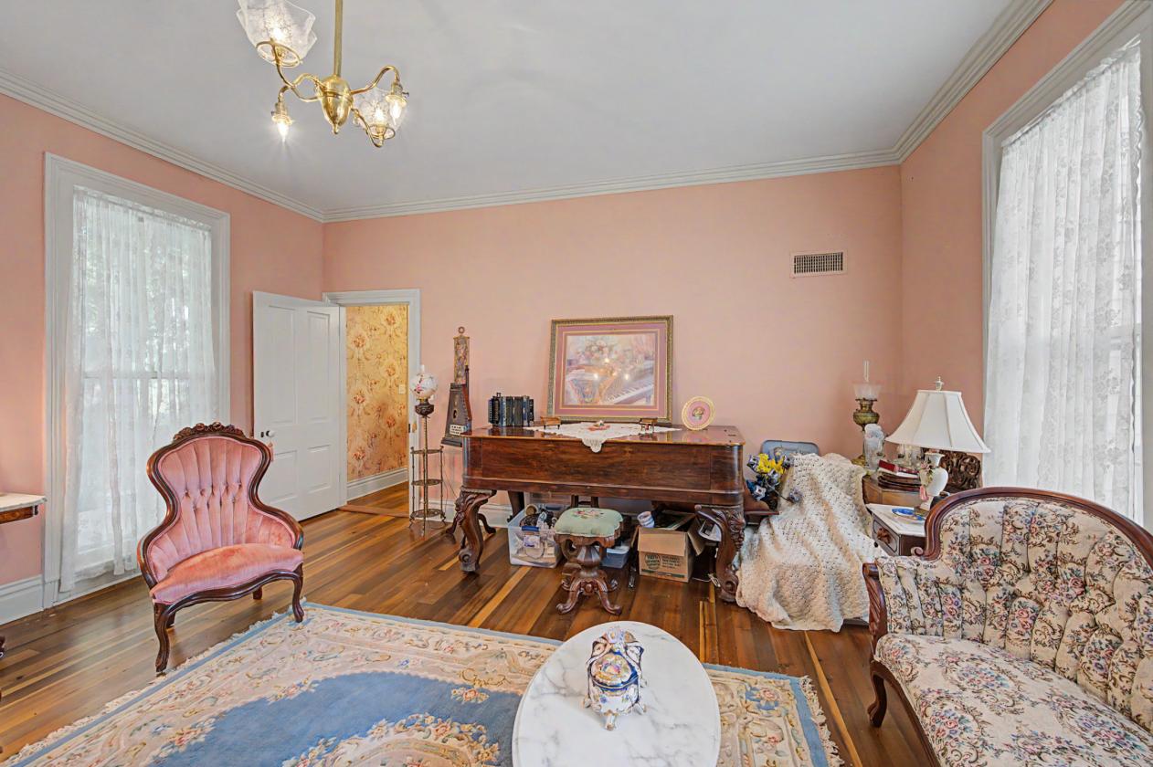 GORGEOUS PROPERTY WITH 12.72 ACRES - photo 26