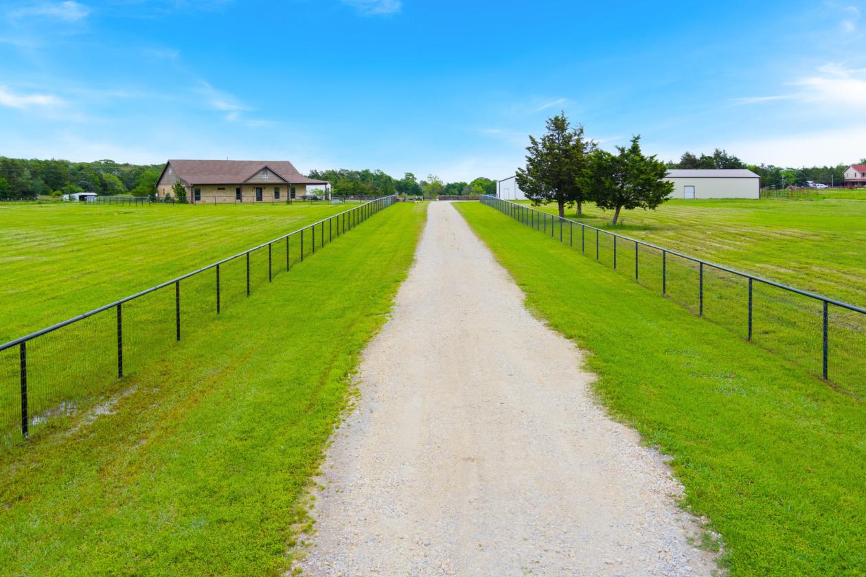 Stunning 15 acres in sought-after Mountain Springs - photo 5