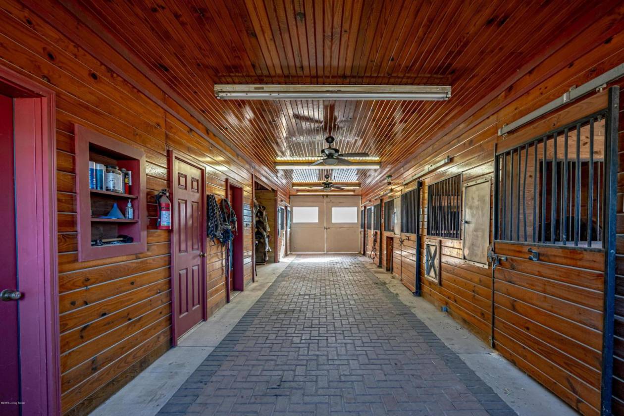 Horse Property on Five Fenced Acres Louisville, Jefferson County