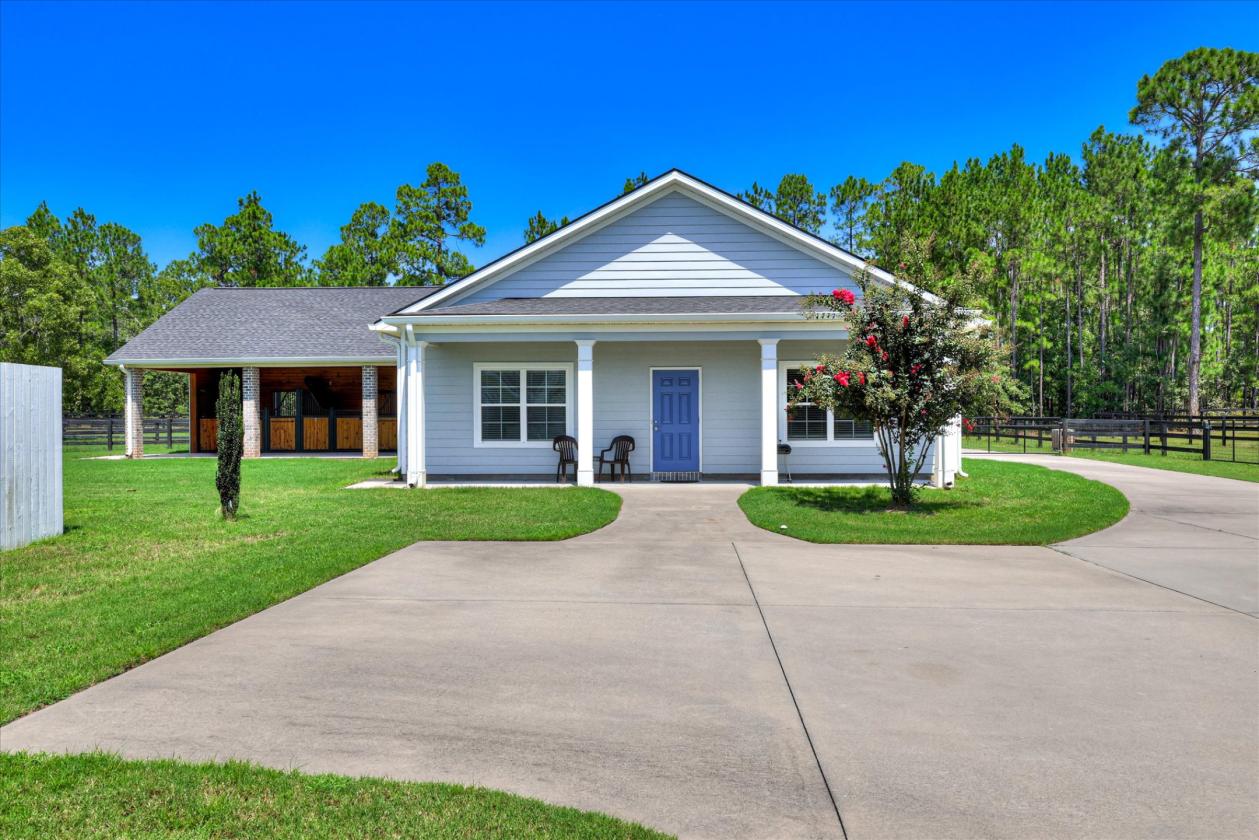 Resort-Style Equestrian Living in Three Runs - photo 16