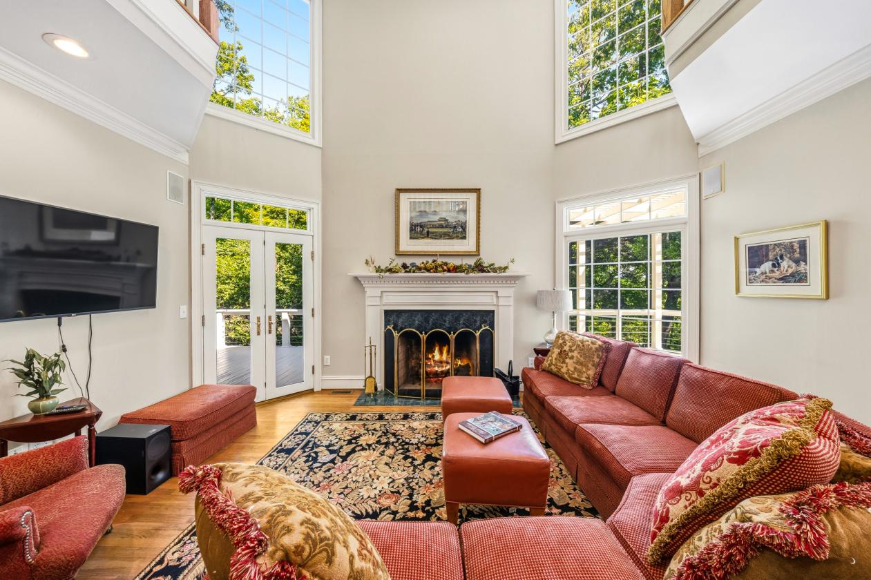 Equestrian estate with 40 acres - photo 17