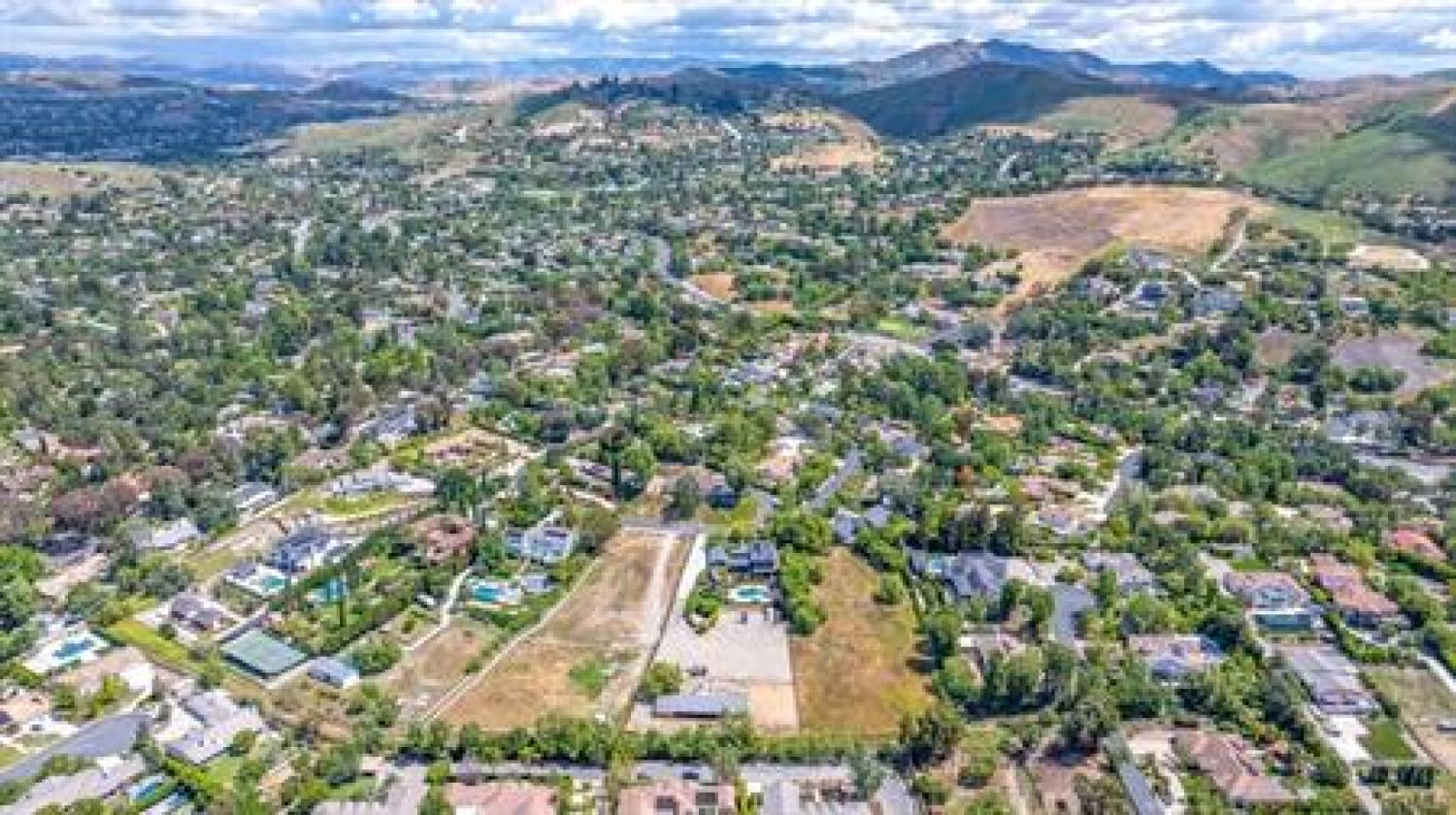 Exceptional Equestrian Estate! - photo 2