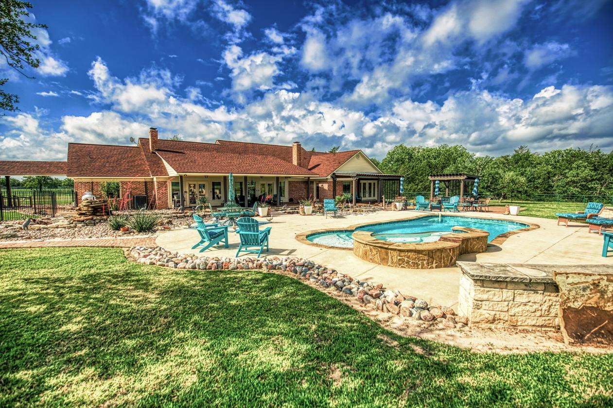 119-Acre Ranch with Multiple Living Quarters - photo 12