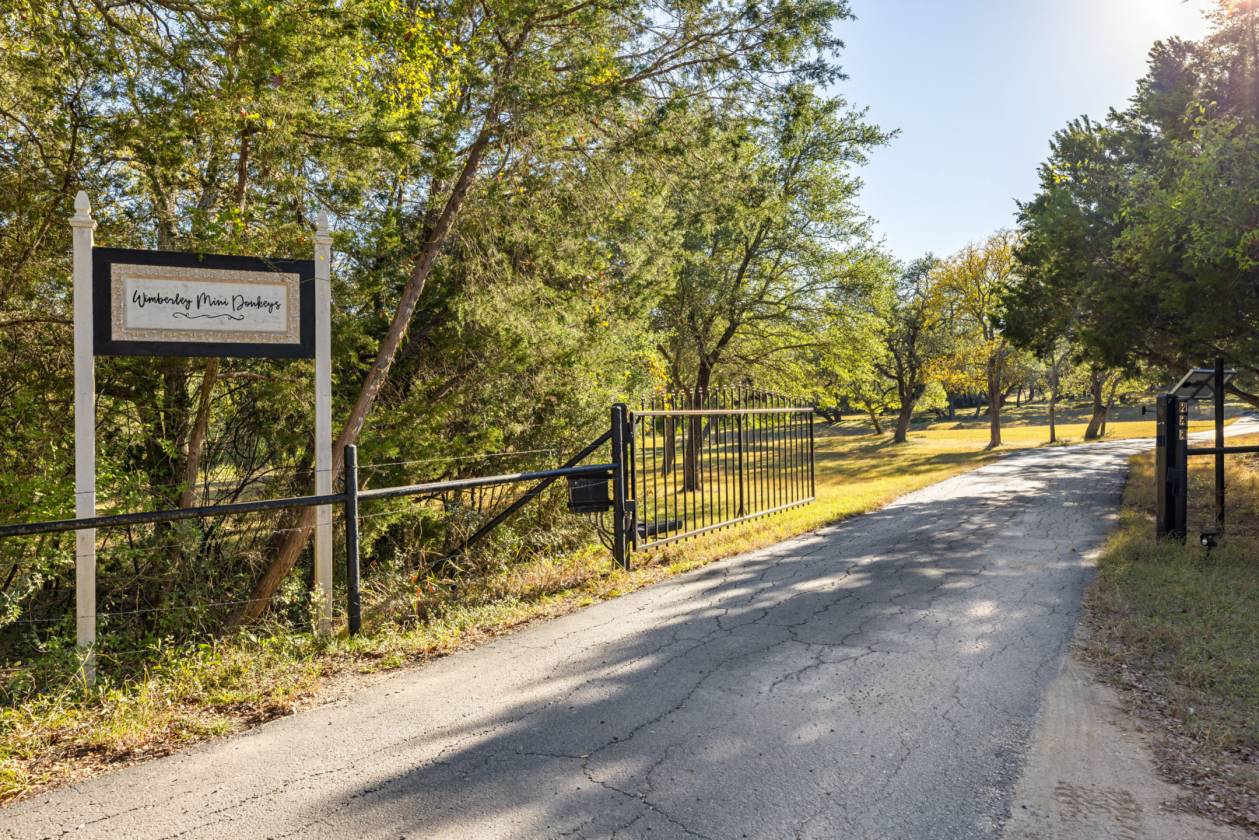Welcome home to creekside living - photo 2