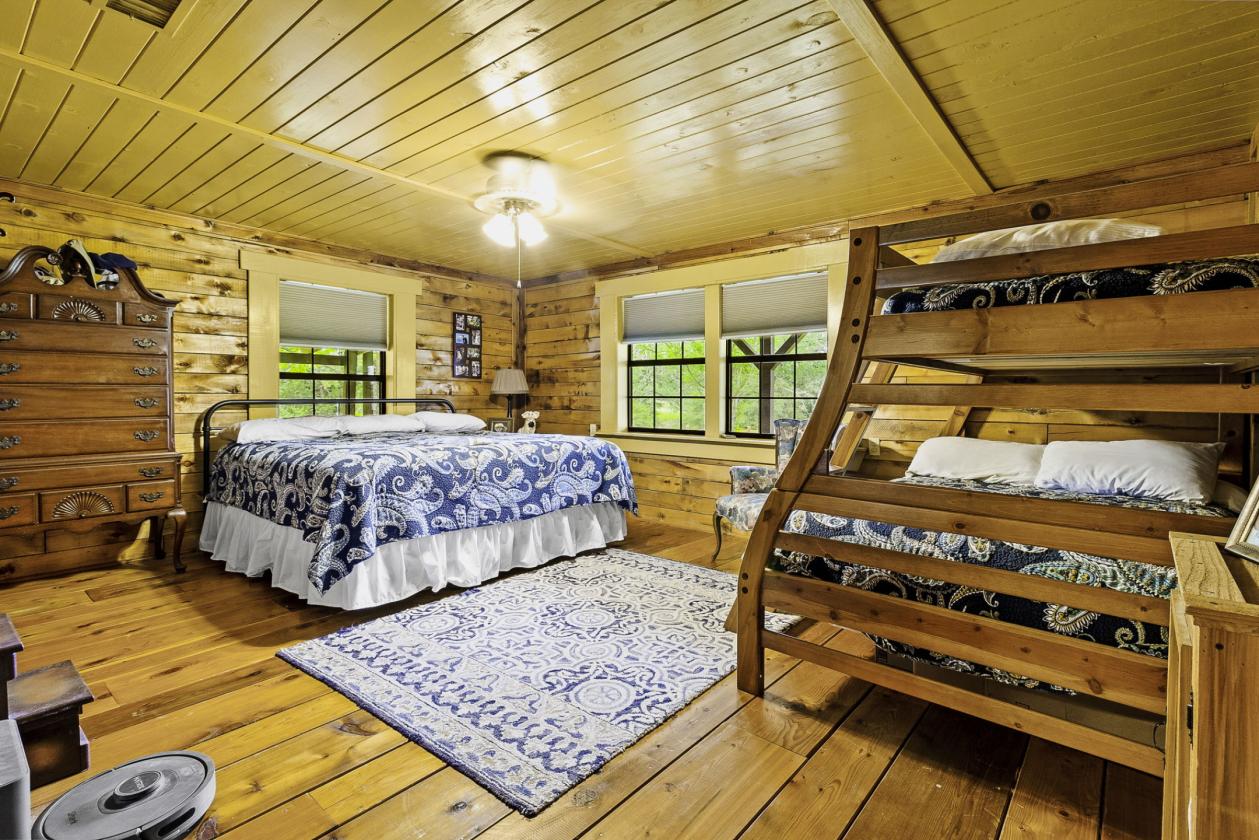 Complete Turnkey Country Horse Property - photo 26