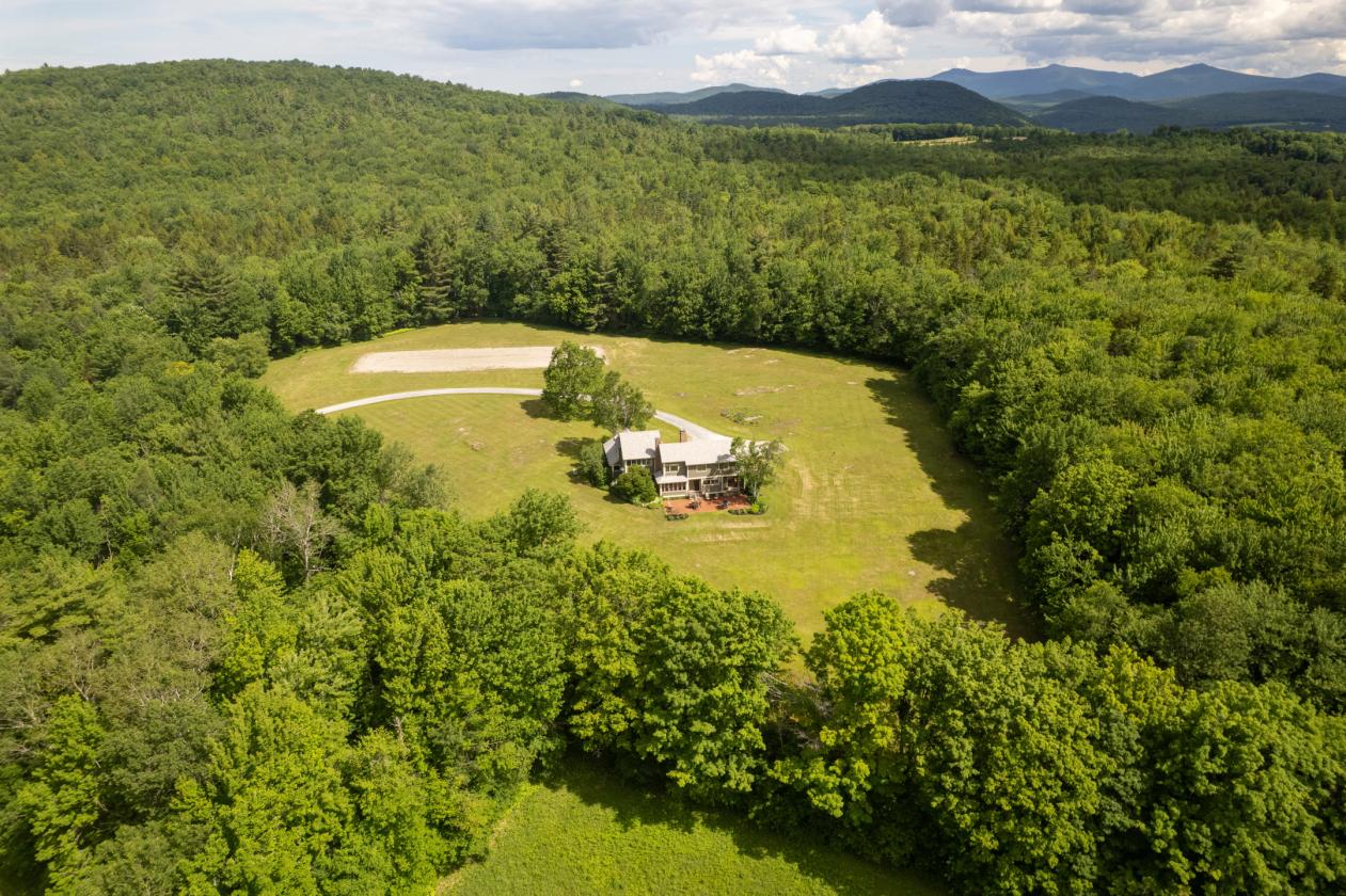 135 acres of lush meadows-private-Barn - photo 2