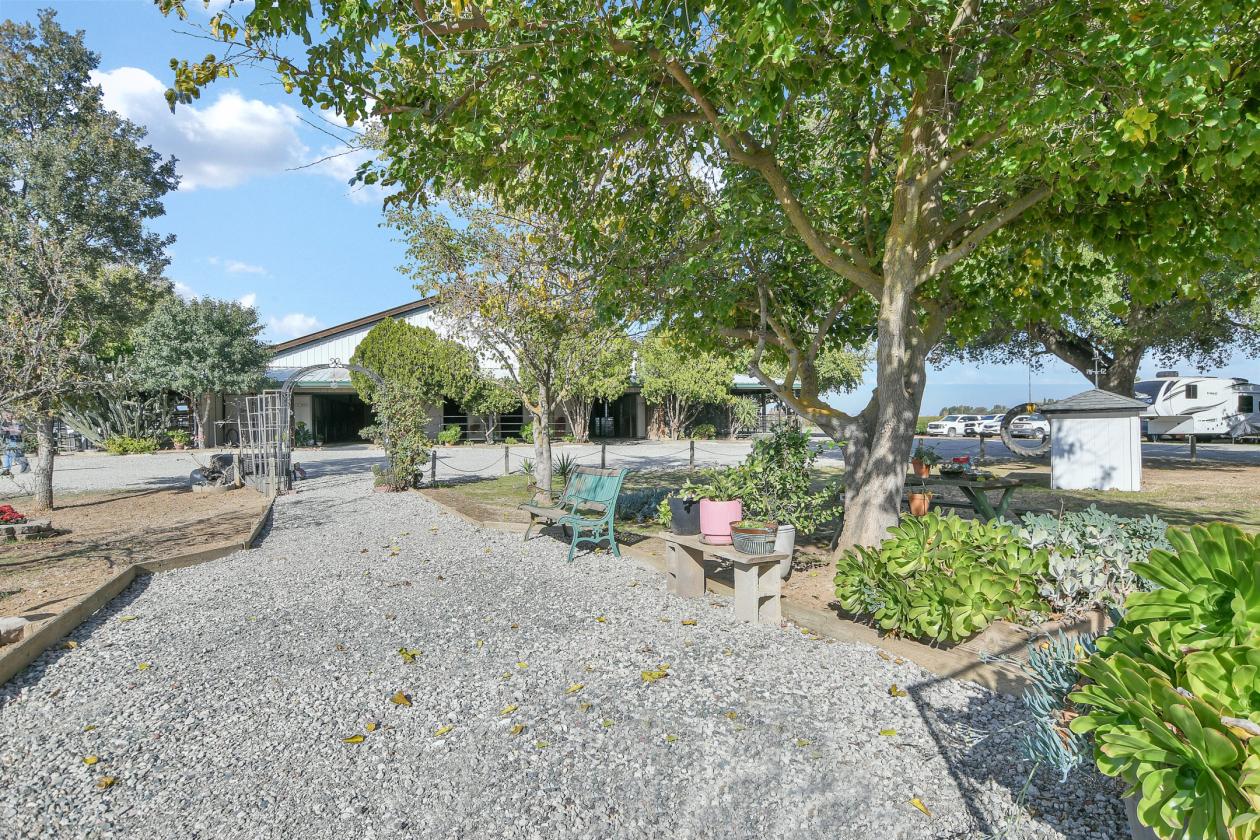 Brentwood 10 Acres with Custom Home, Covered Arena - photo 20