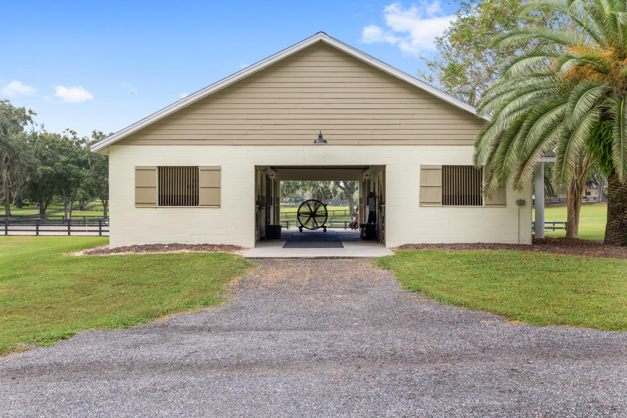 Elegant Horse Property with Arena, Pool, and Guest - photo 16