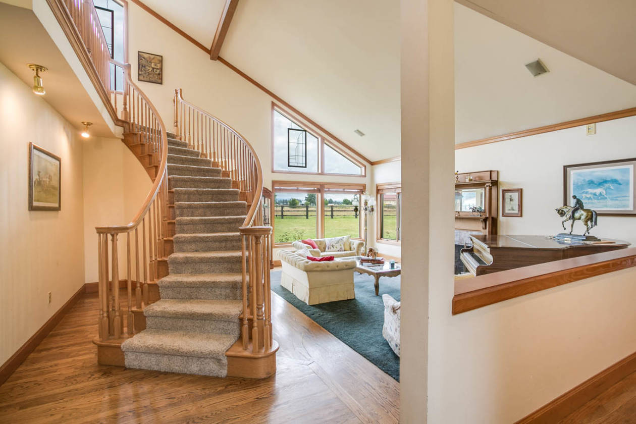 Exceptional Home on 33+ Ac. Equestrian Ranch w/an Amazing View