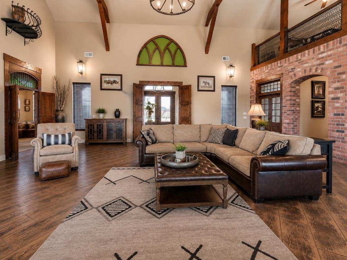Rustic Elegance Meets Ultimate Equestrian Retreat - photo 17