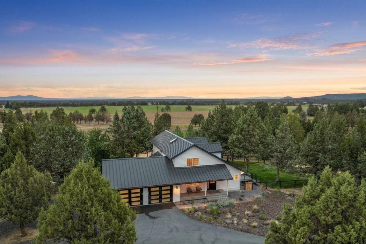 Beautiful Horse Property on 15 Acres - photo 2