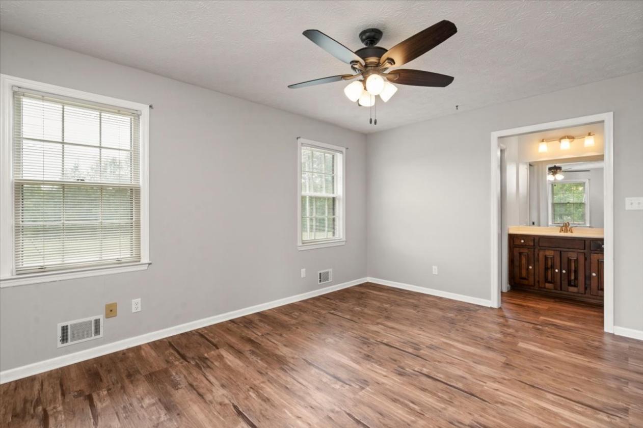 Classic Country Living on 11.5 acres - photo 29