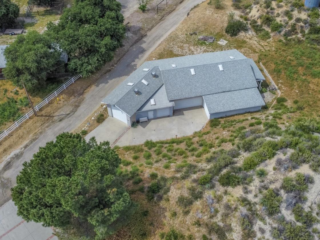 Sand Canyon Horse Property | 2.5 Acres & 4 Stalls - photo 7
