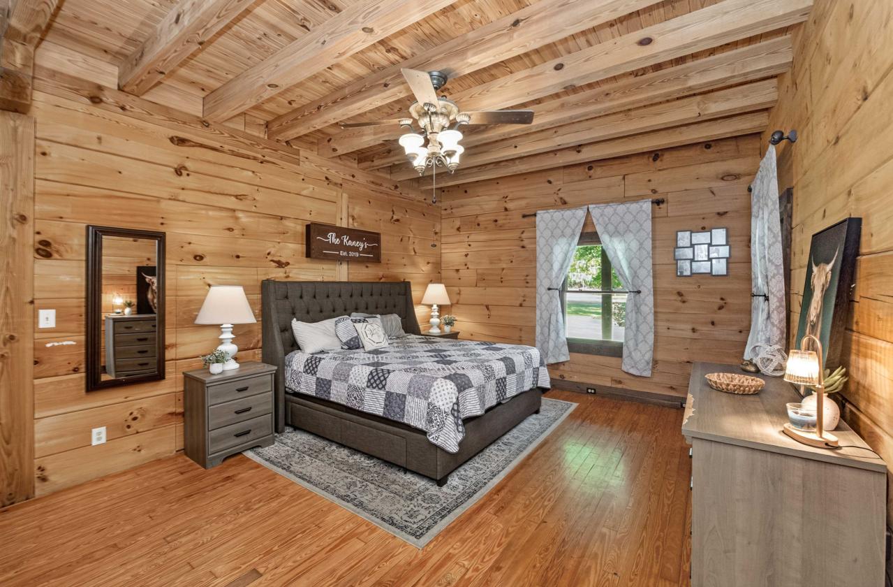 40 Acre Turn Key Dressage Facility with Log Home - photo 18