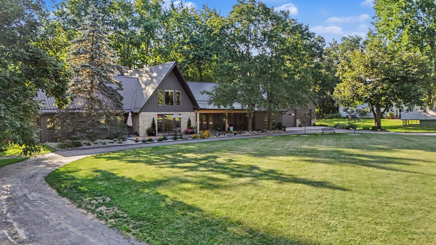 Premier Equestrian Country Estate |24 Acres - photo 1