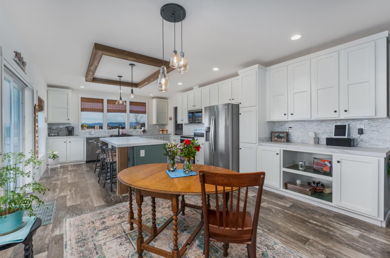 Beautiful All New Horse Property - photo 7