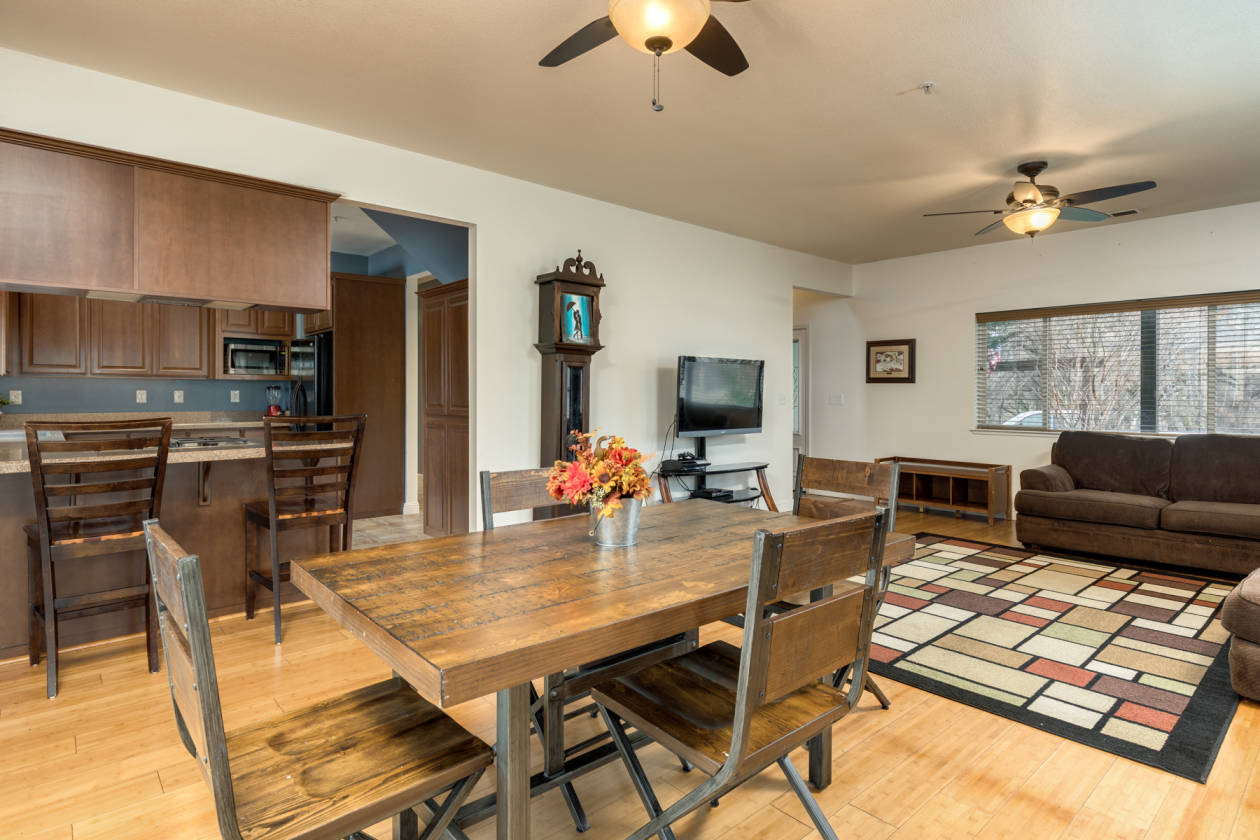 Butte Valley, CA Horse Property for sale! 5 Stalls.... Oroville