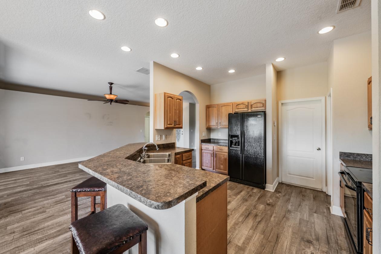 Country Living at it's best with no HOA! - photo 13