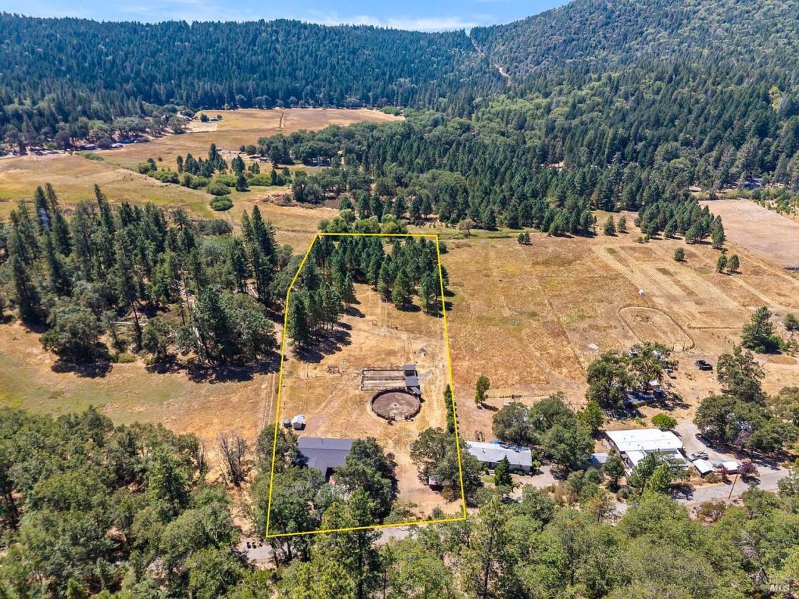 Turnkey Horse Property on ~5 Acres - photo 27