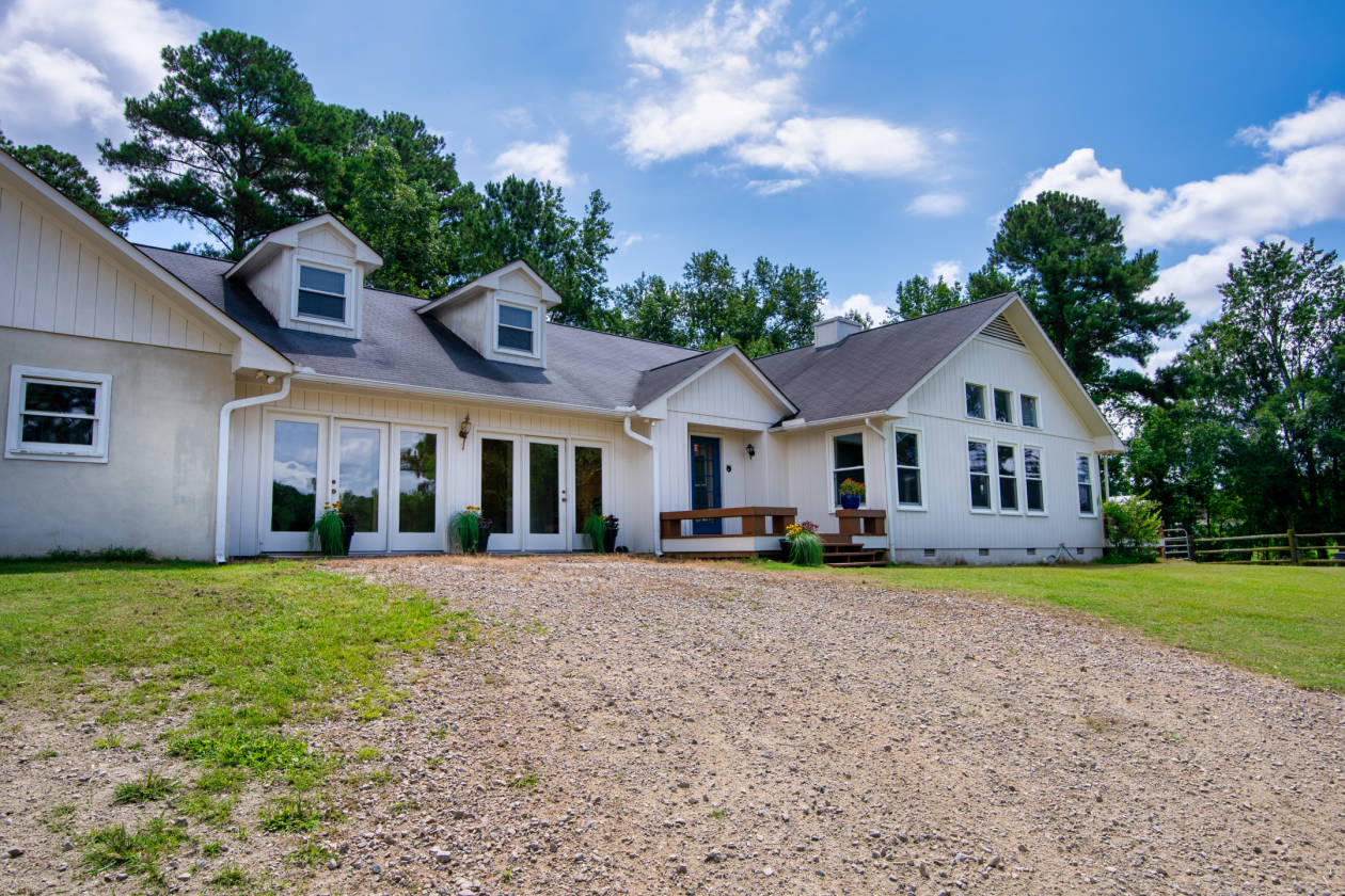 Horse Properties For Sale In North Carolina Estates, Ranches, Farms