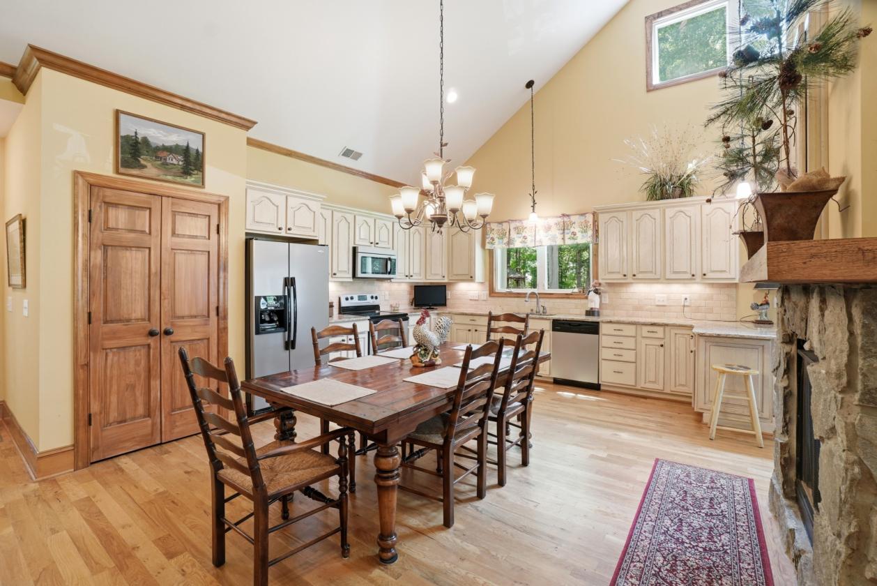 Pristine 189 acre cattle farm - photo 8