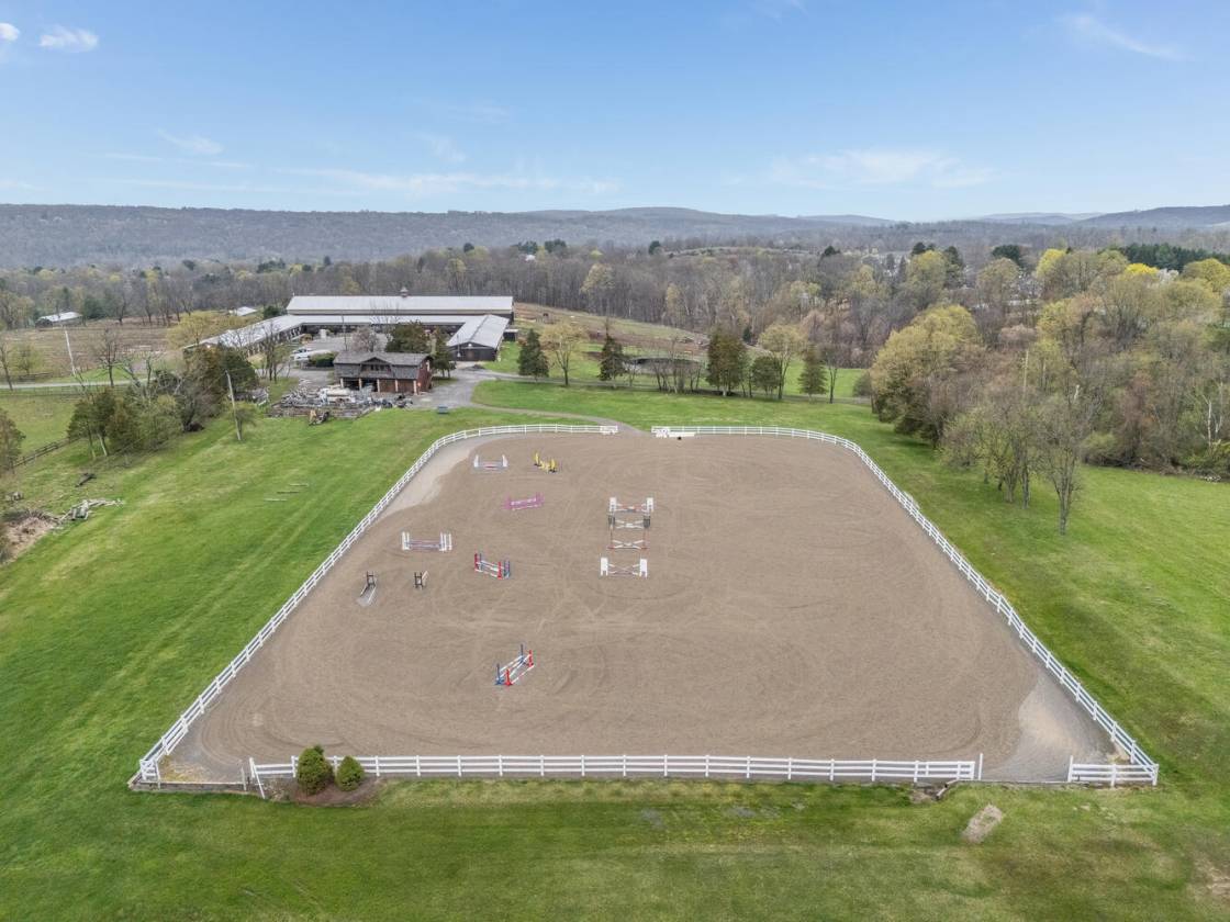 Horse Property for sale.