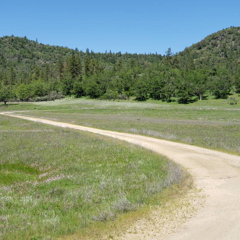 Wagon Wheel Ranch Open Spacious Land with Amazing Views! Sams Valley