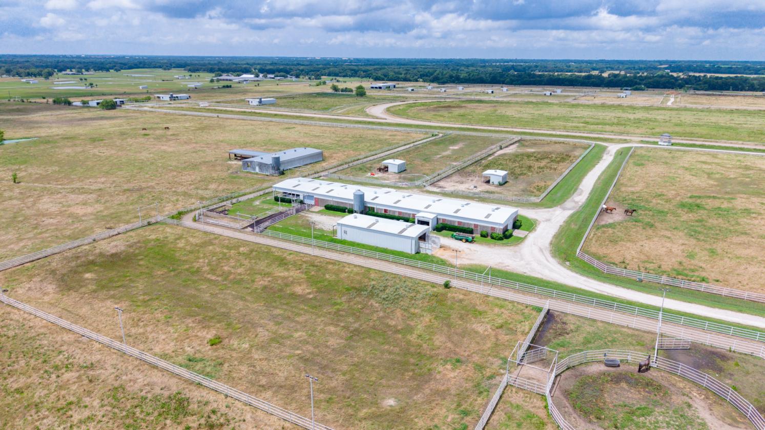 DIAMOND D RANCH EQUESTRIAN ESTATE - photo 23