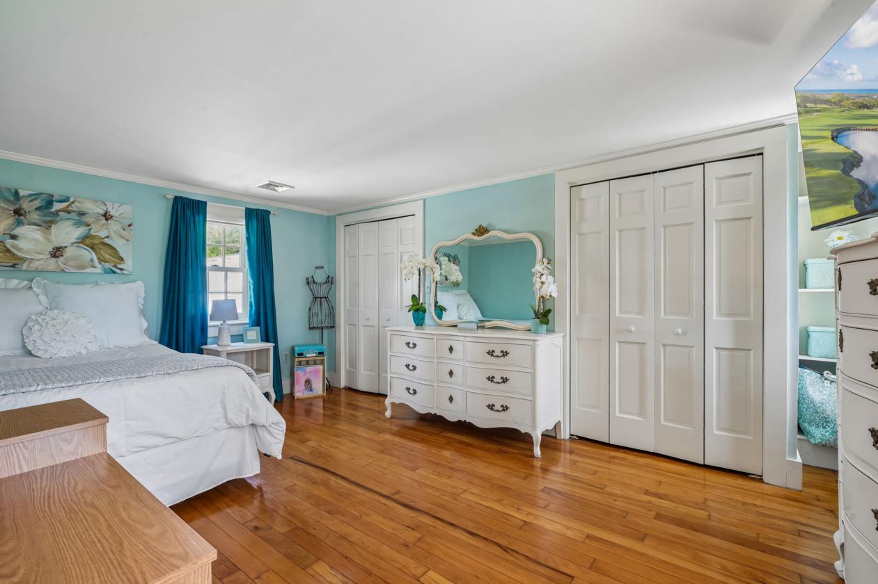 LUX EQUESTRIAN FARM READINGTON TOWNSHIP - photo 18