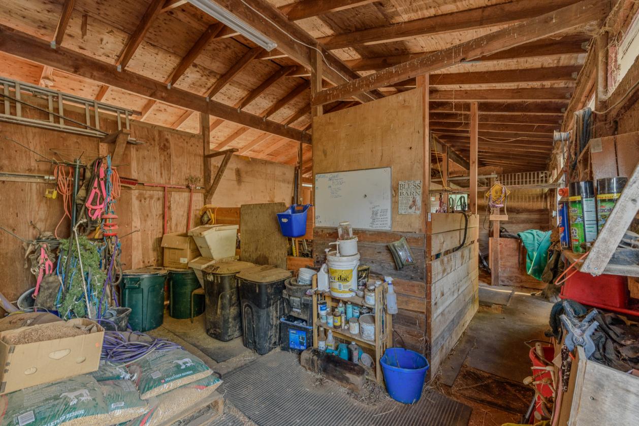 5 Ac Horse Property w/3.5 Stall Barn & Lovely Home - photo 18