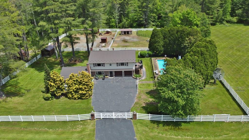 Horse Property for sale.