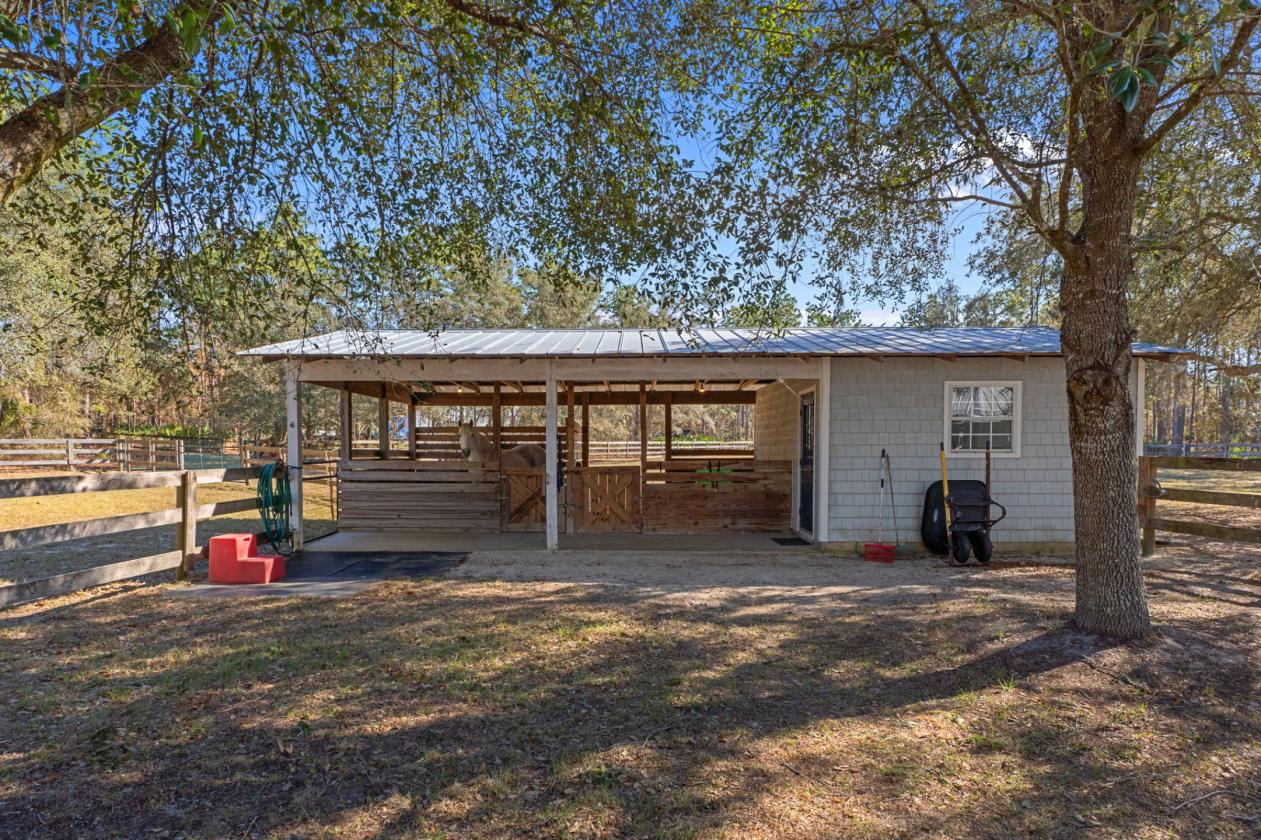A Rare Equestrian Retreat in Pine Ridge Estates - photo 24