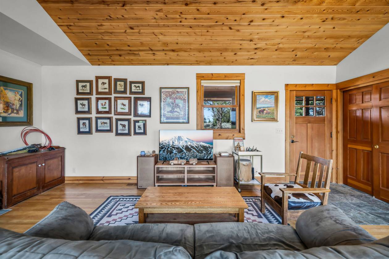 Incredible Horse Property on 20 Acres - photo 14