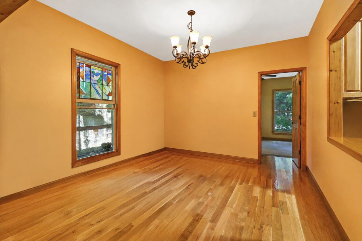 Spacious Cabin in BSF Equestrian community - photo 11