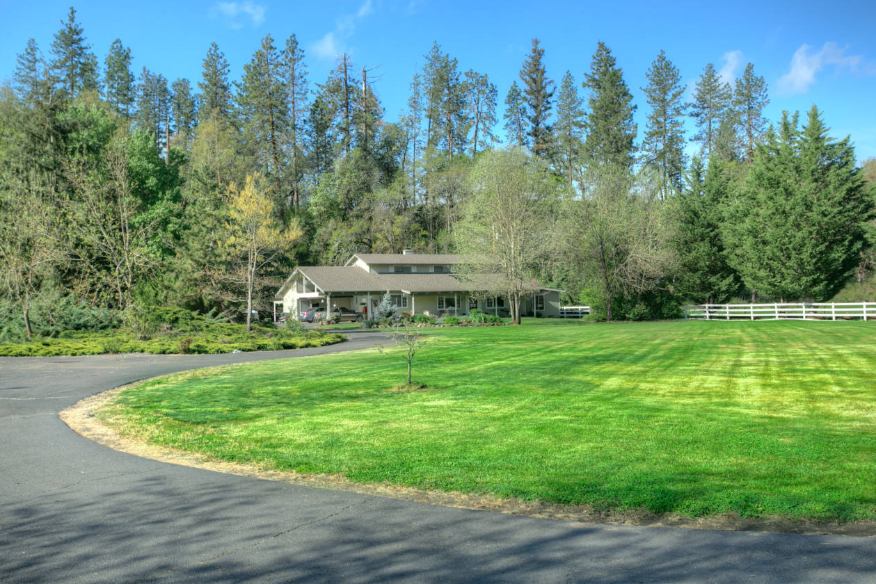 Delightful Dream Oregon Horse Property Eagle Point, Jackson County