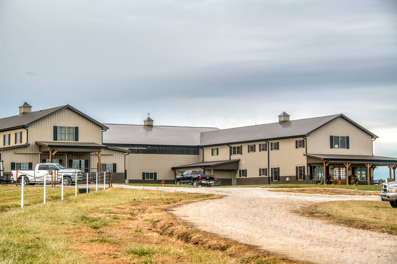 Luxury Equestrian Home & Riding Arena in Lee's Summit, MO... Oak