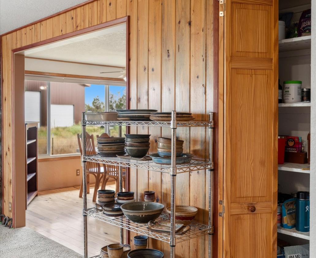 Turnkey Horse Farm and Cozy Home - photo 23