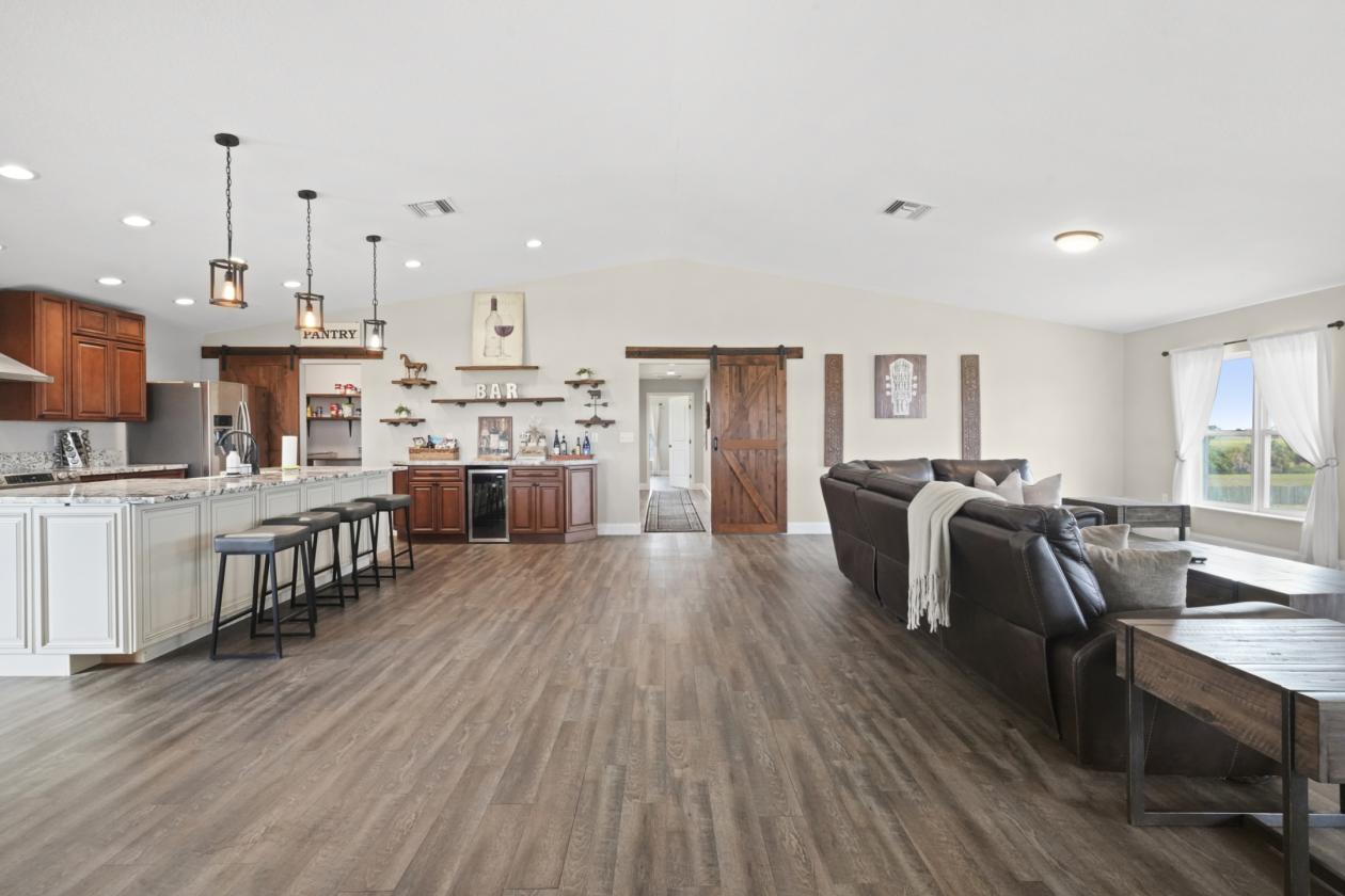 8 STALLS  •  8+ ACRES • ARENA • TURNKEY HOME - photo 19