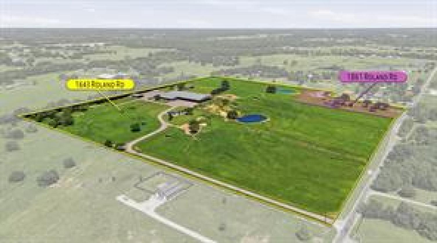 Exceptional Turn Key Equestrian Facility - photo 2