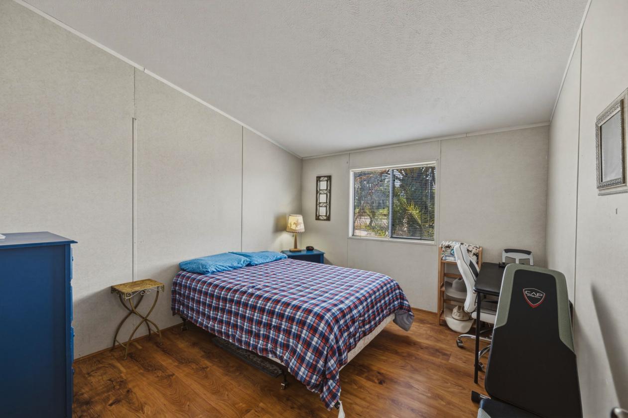 Affordable, clean, move in ready horse property! - photo 24