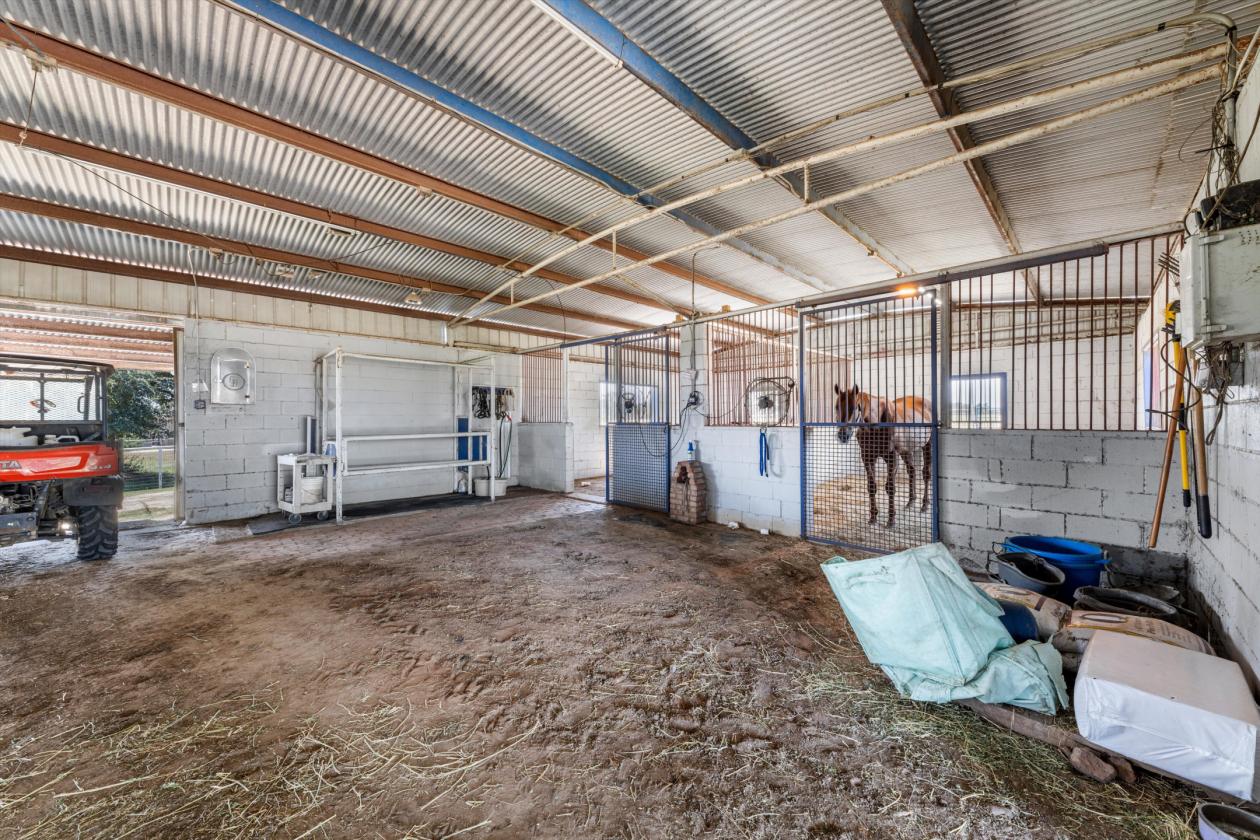 Beautiful 101 Acre Equestrian Facility & Residence - photo 7