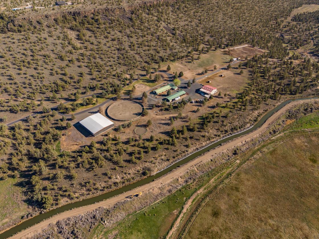 Crooked River Rim Horse Ranch - photo 4