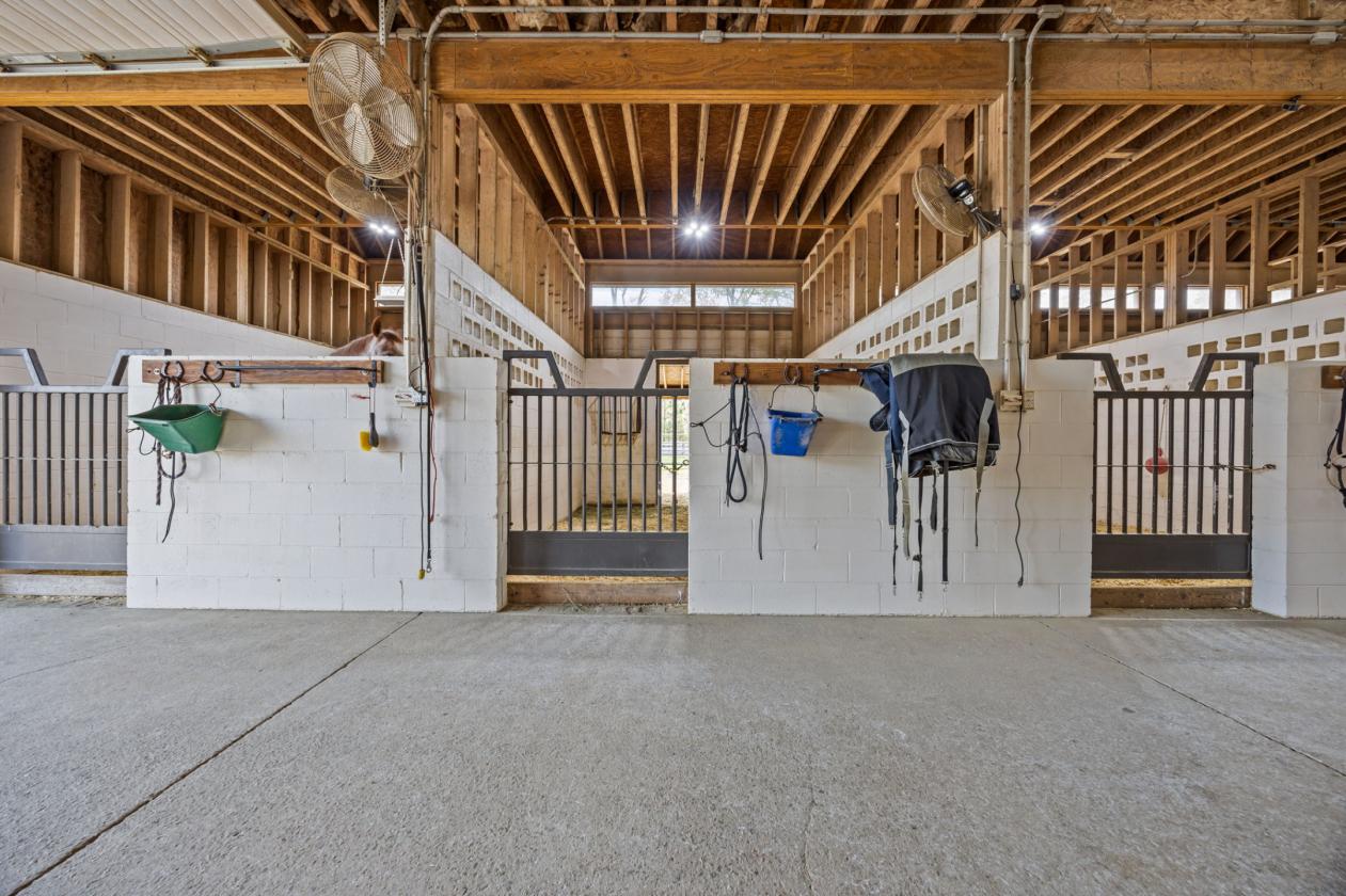 OPEN HOUSE Sat 08/01 from 11 to 4 Equestrian Ctr - photo 21