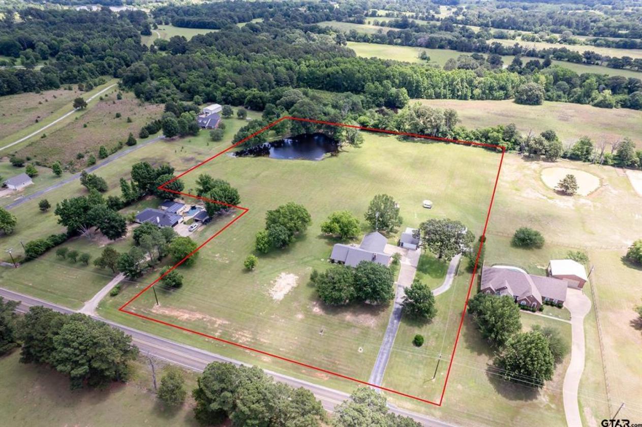 Peaceful country living on 9.6 acres - photo 5