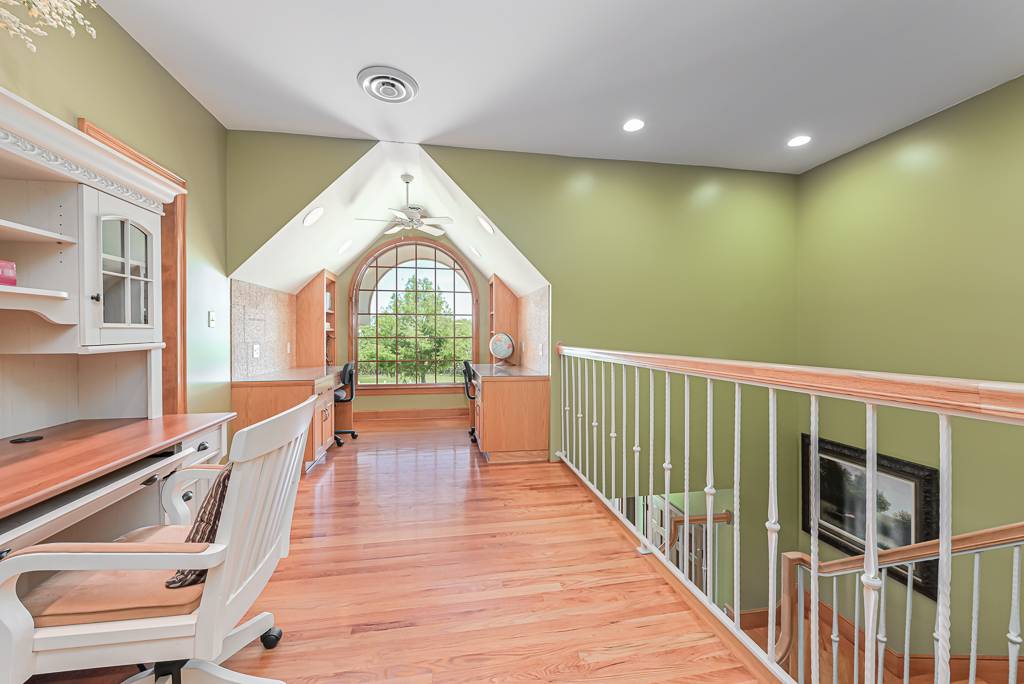Exquisite Custom Ranch on 81.7 Acres - photo 17