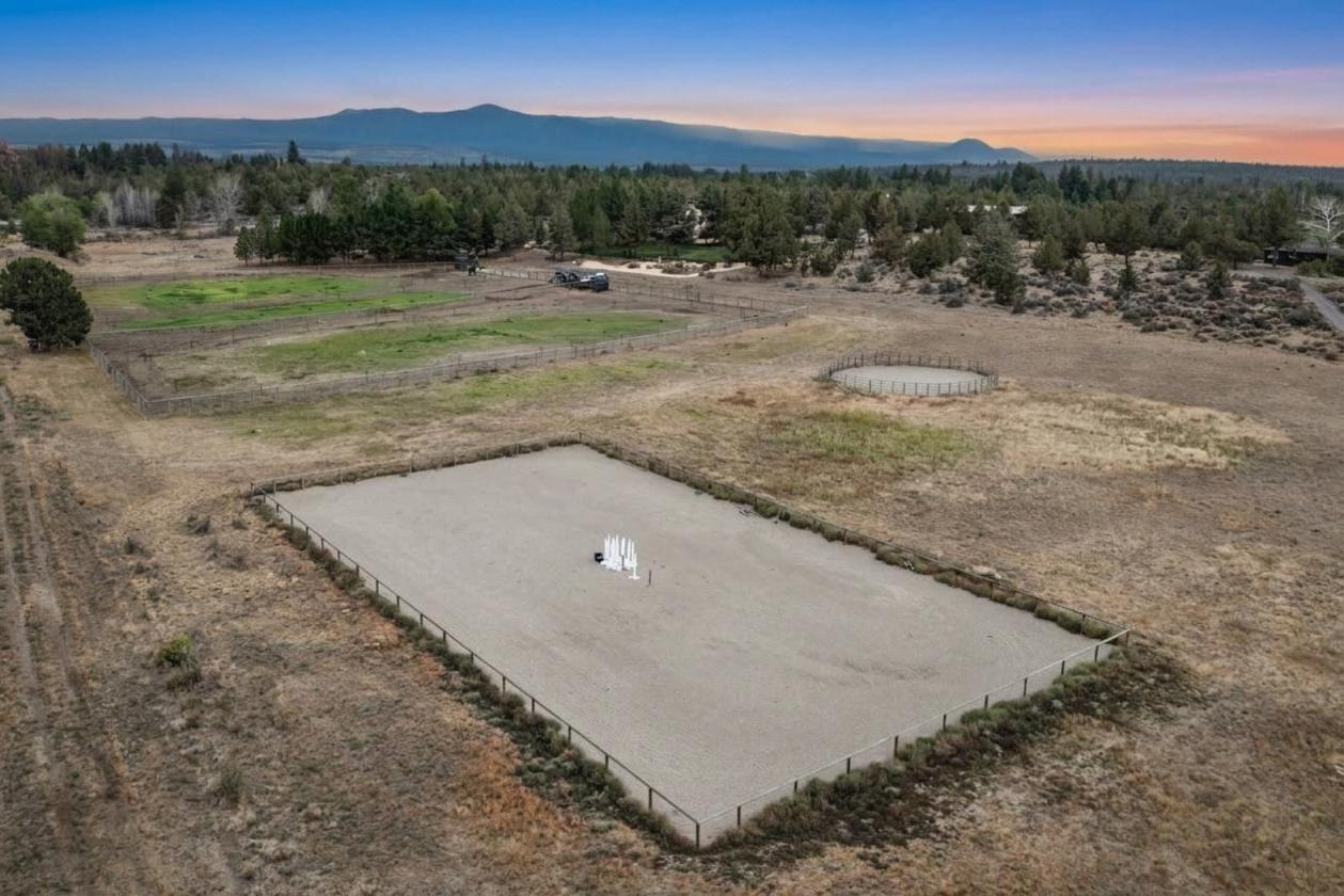 Beautiful Horse Property on 15 Acres - photo 7