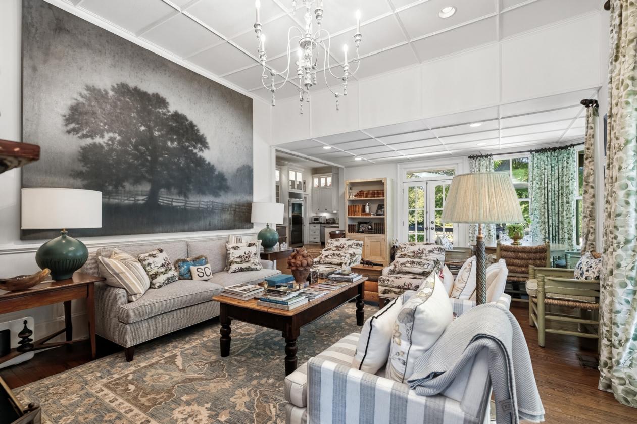 Luxury Equestrian Estate bordered by Bruce's Field - photo 10