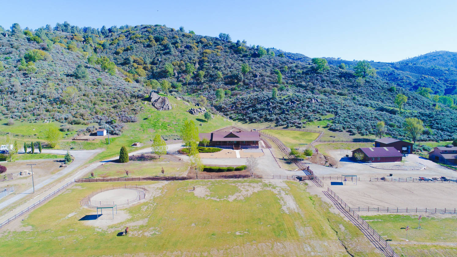 Bear Valley Springs, Tehachapi Ca. 16.82 acre horse ranch with