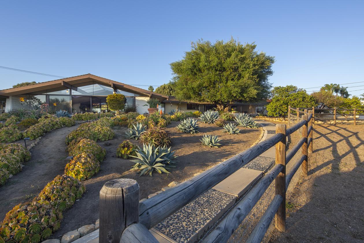 Cliff May Equestrian Property in Los Posas Estates - photo 12